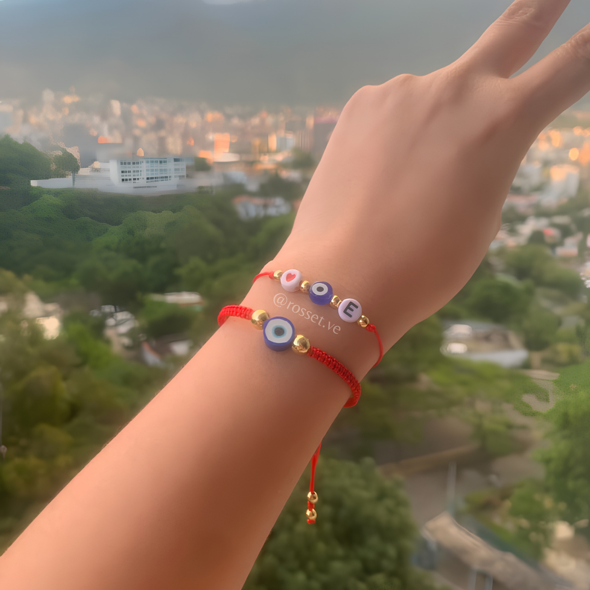 Dúo de pulseras protección + inicial